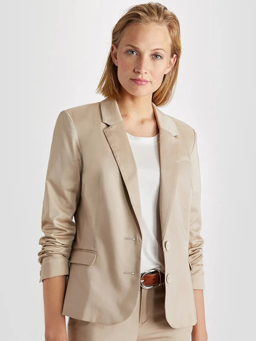 Tailleur sable
