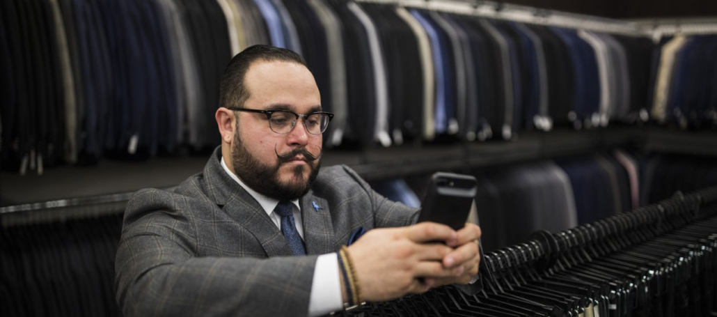 mens wearhouse connecte ses vendeurs